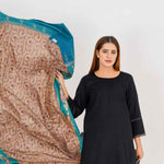 Shop Stylish Winter Stoles for Ladies Online in PAK & USA